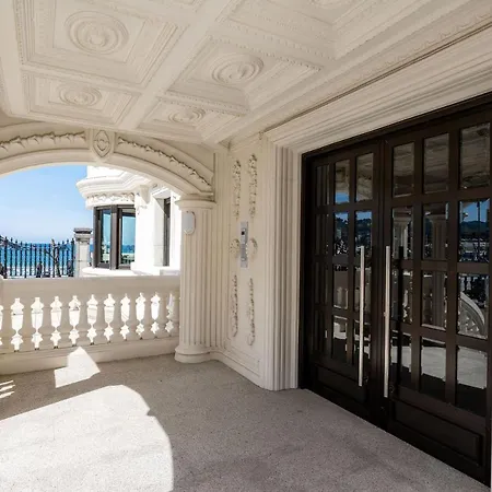 Belle Epoque On The Seafront San Sebastian