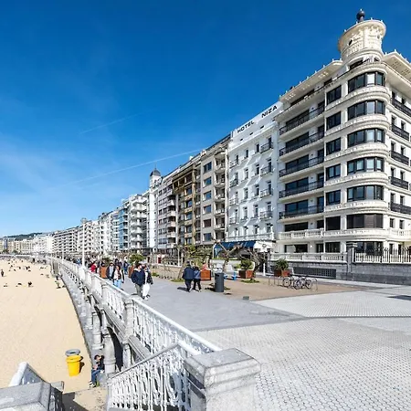 Apartment Belle Epoque On The Seafront San Sebastian