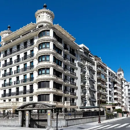 Apartment Belle Epoque On The Seafront *